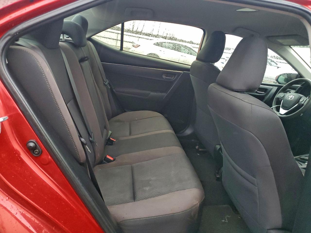 Toyota Corolla L Image 11