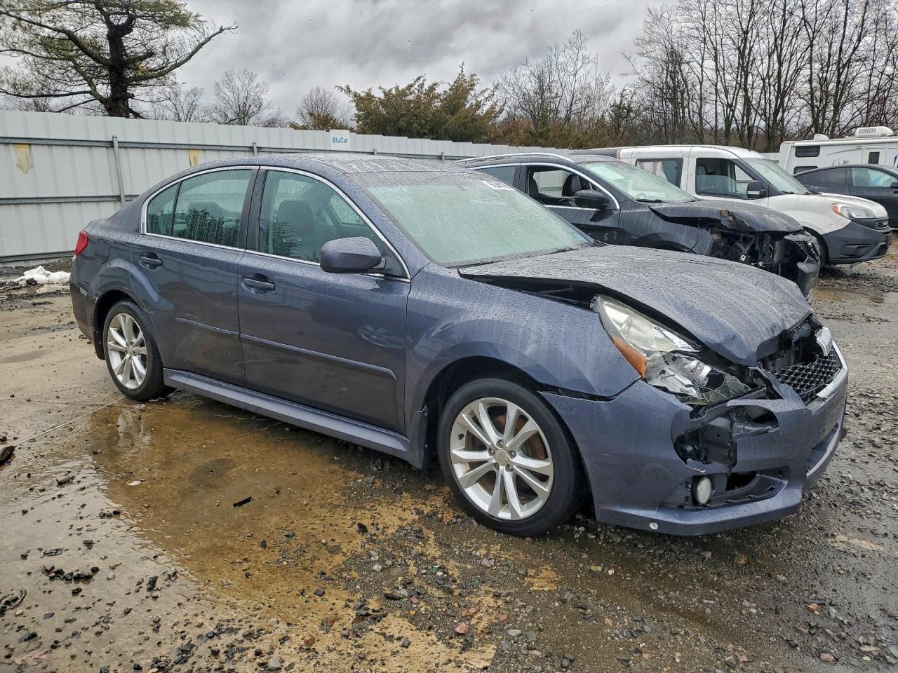 Subaru Legacy 2.5i Limited Image 3