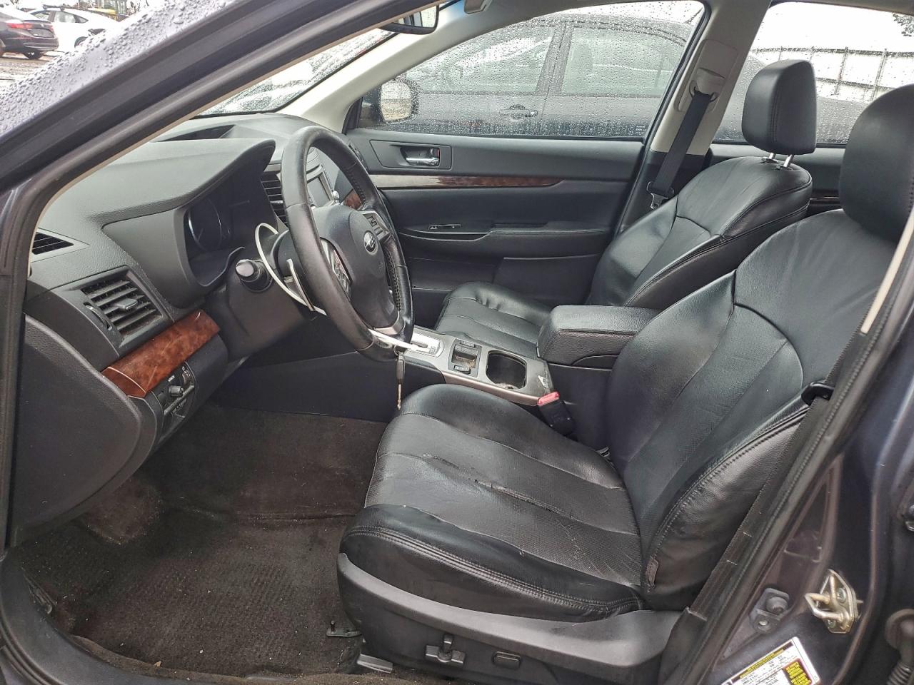 Subaru Legacy 2.5i Limited Image 9