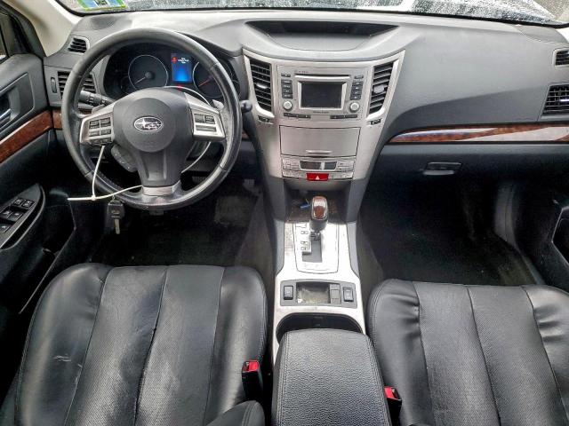 Subaru Legacy 2.5i Limited Image 6