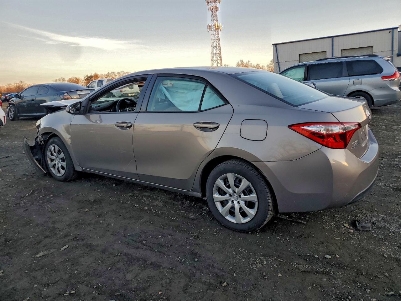 Toyota Corolla L Image 7
