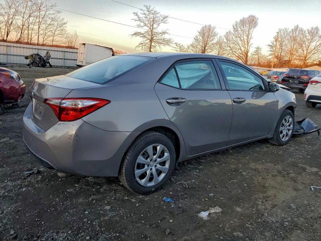 Toyota Corolla L Image 3