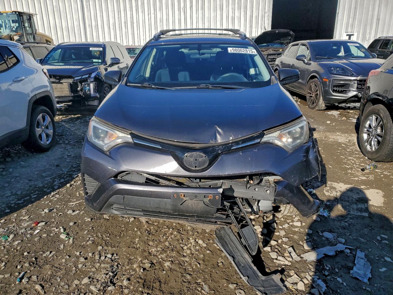 Toyota RAV4 Le Image 3