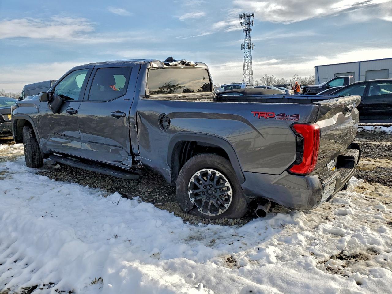Toyota Tundra Crewmax Sr5 Image 8