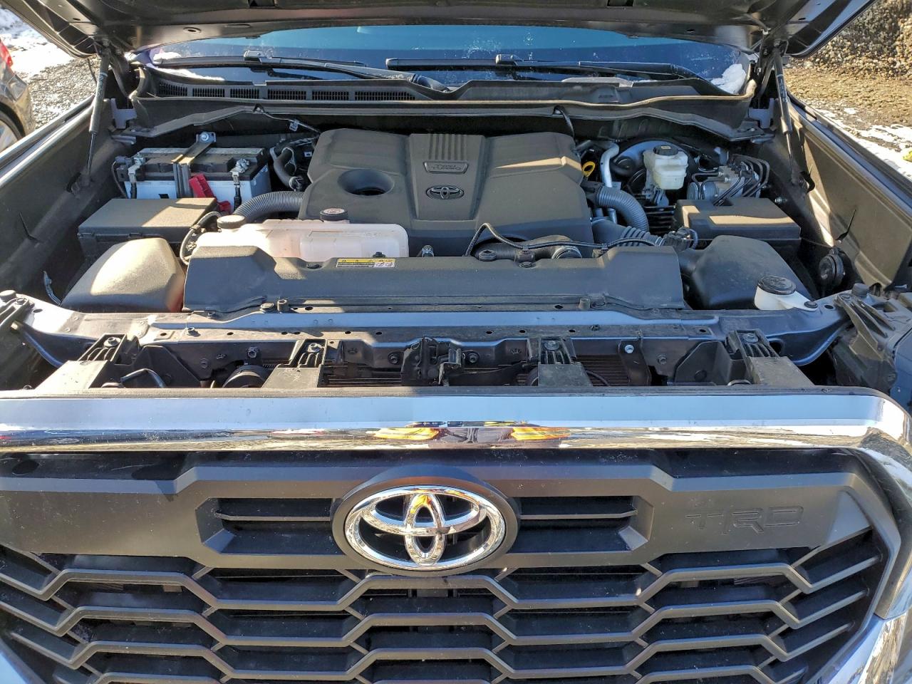 Toyota Tundra Crewmax Sr5 Image 4