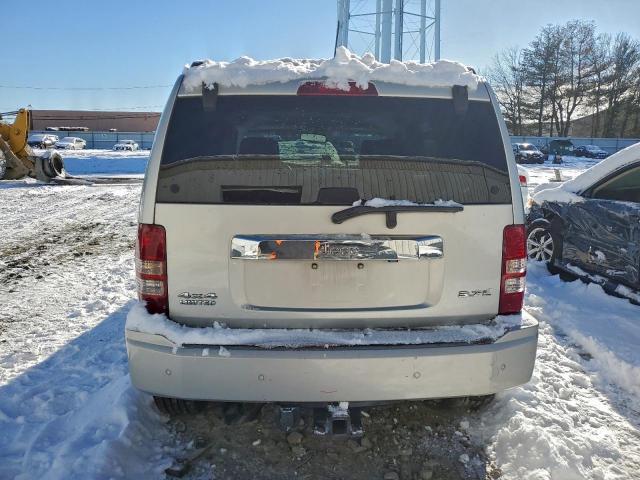 Jeep Liberty Limited Image 4