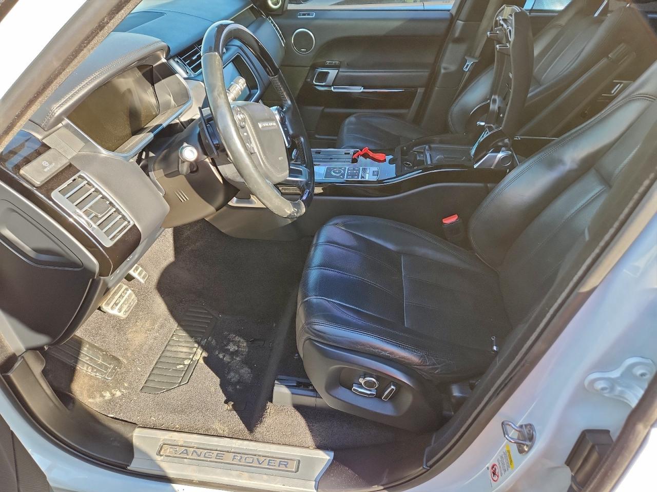 Land Rover Range Rover Supercharged Image 13