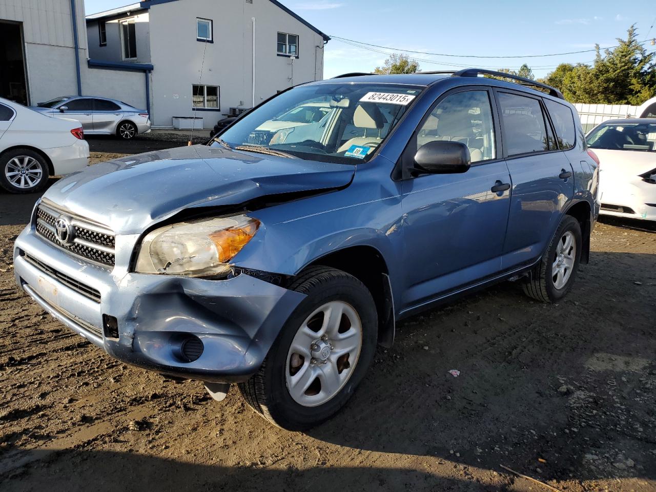 Toyota RAV4 Image 1
