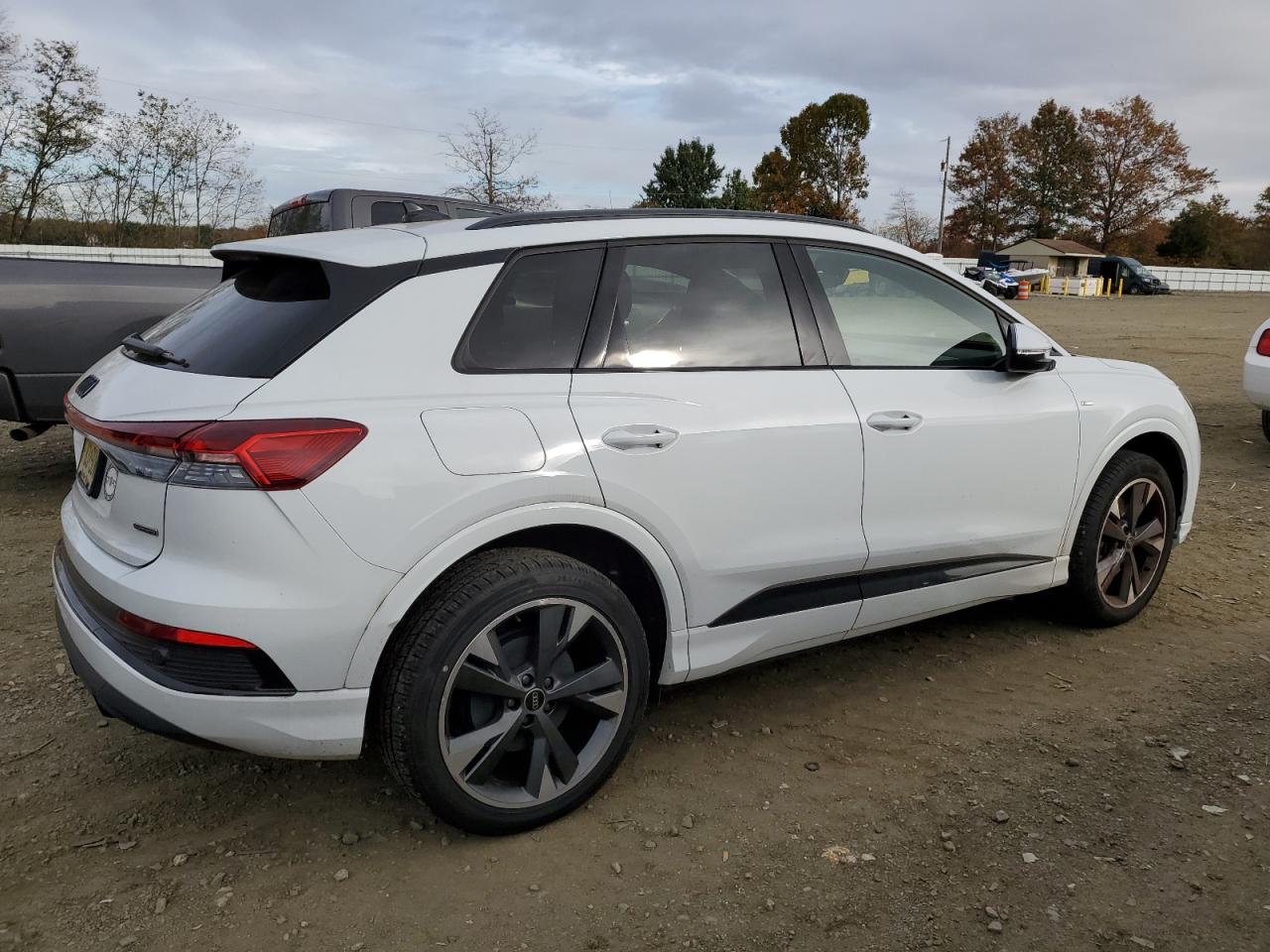 Audi Q4 Premium Image 3