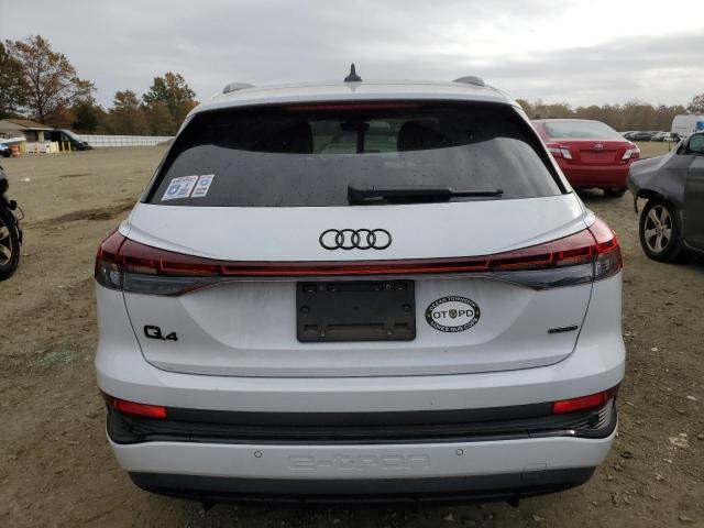 Audi Q4 Premium Image 11