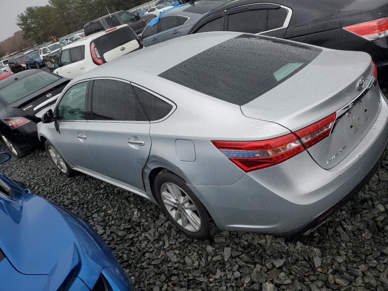 Toyota Avalon Base Image 8