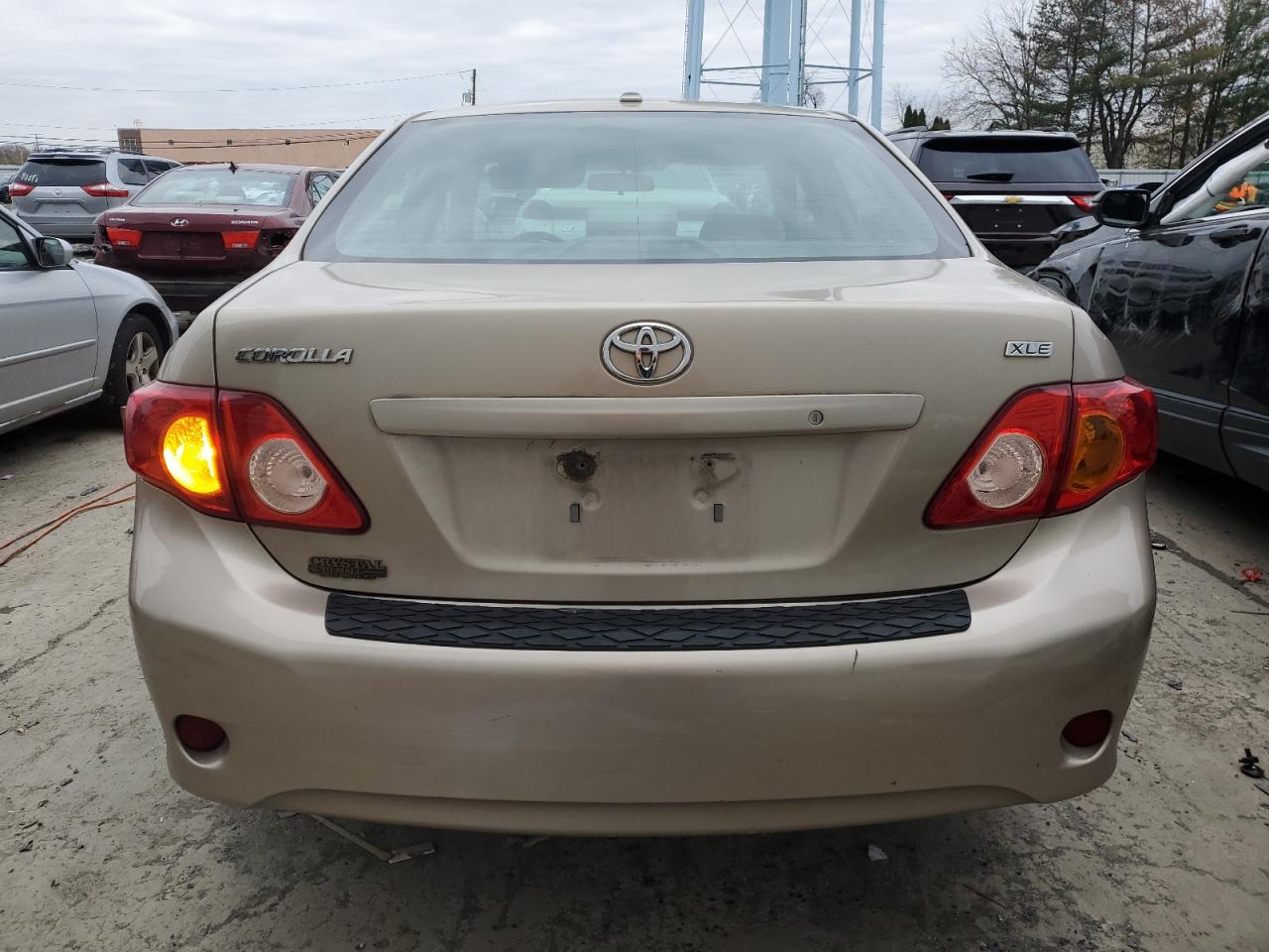 Toyota Corolla Base Image 5