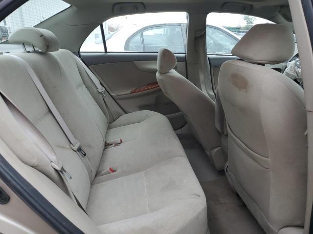 Toyota Corolla Base Image 10