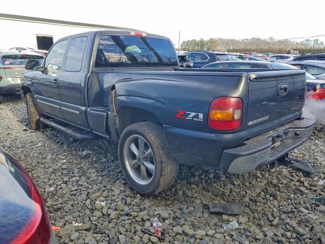 Chevrolet Silverado K1500 Image 3