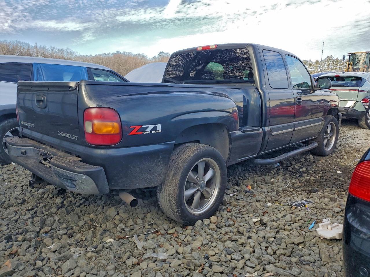 Chevrolet Silverado K1500 Image 2