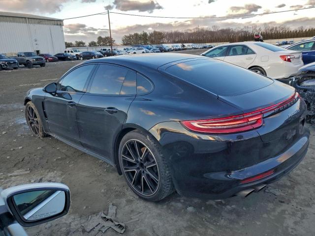 Porsche Panamera 4s Image 3