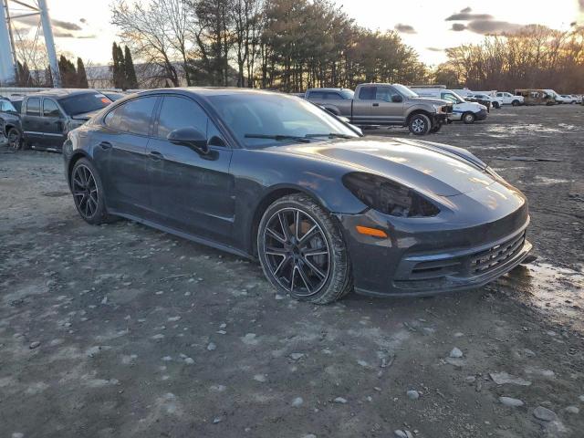 Porsche Panamera 4s Image 9