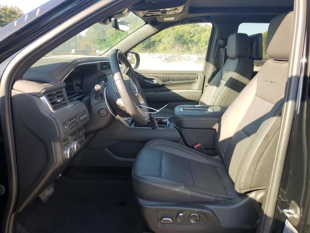 GMC Yukon Denali Image 9
