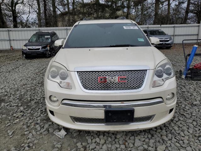 GMC Acadia Denali Image 13