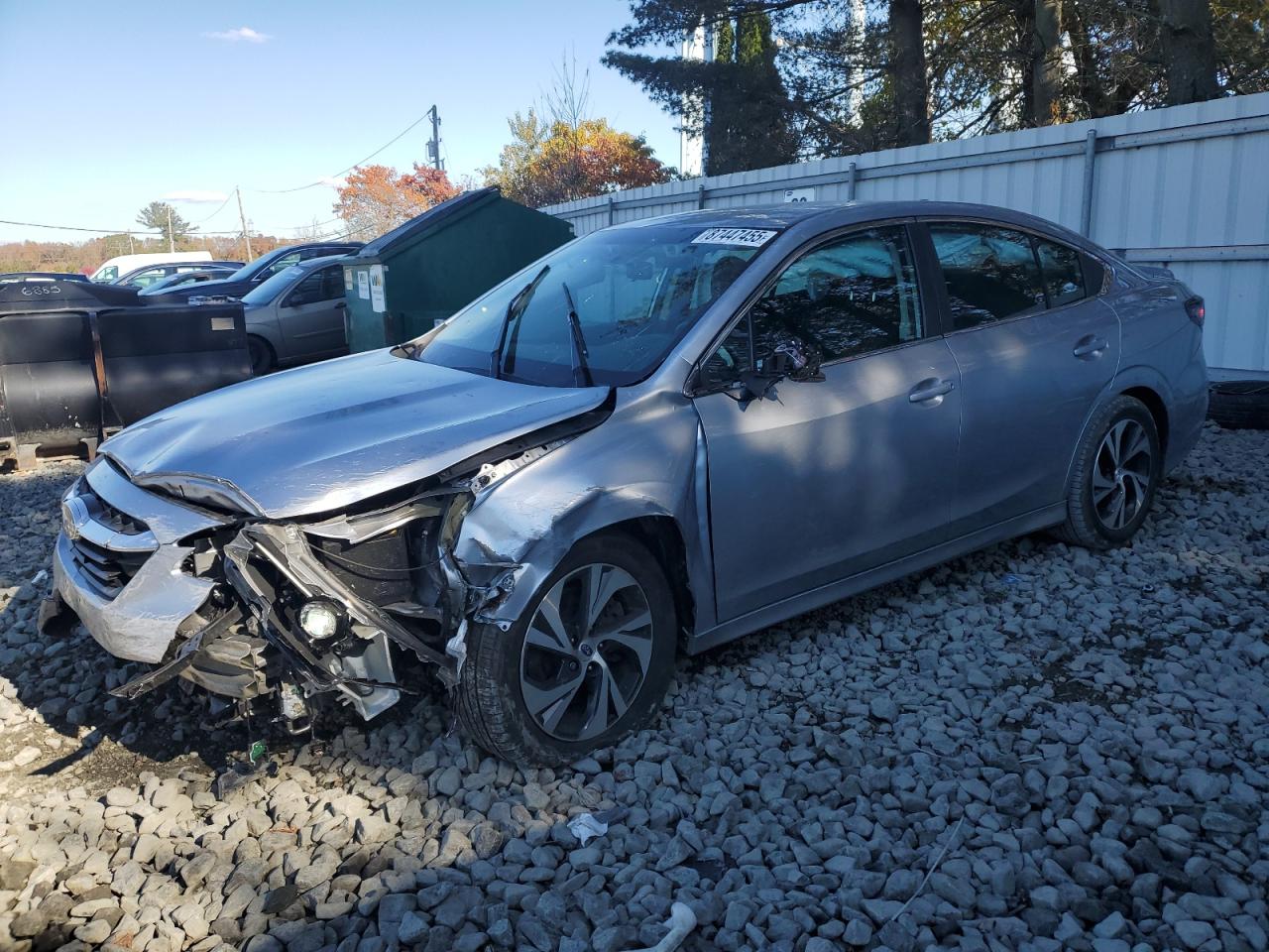 Subaru Legacy Premium Image 1