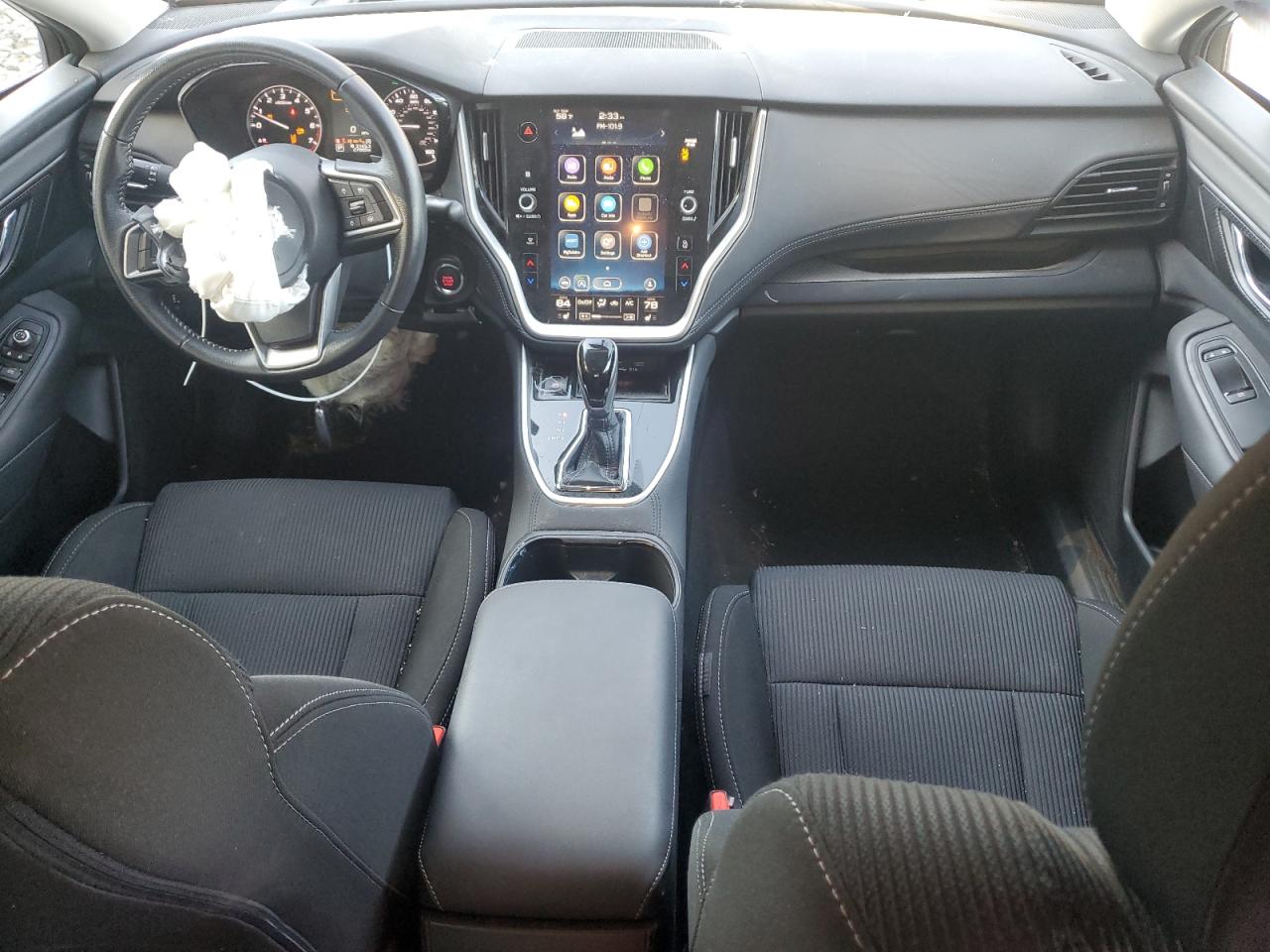 Subaru Legacy Premium Image 4