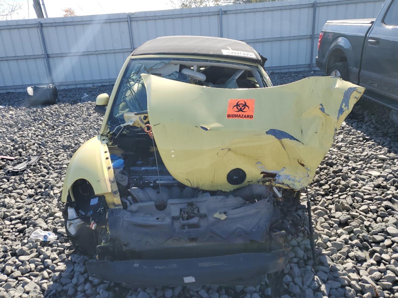 Volkswagen Beetle Convertible S Image 8