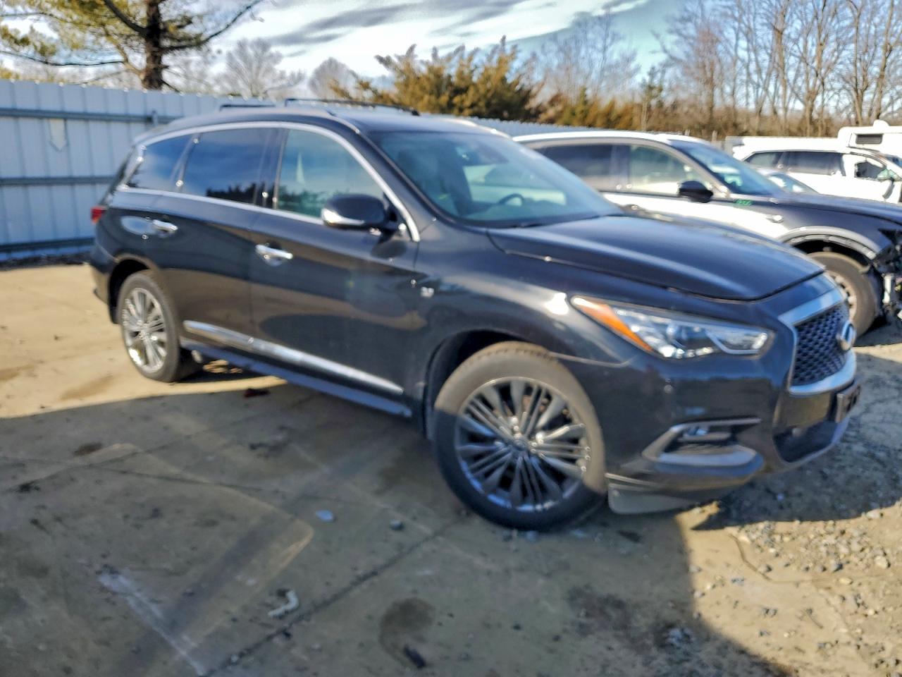 INFINITI Qx Luxe Image 8