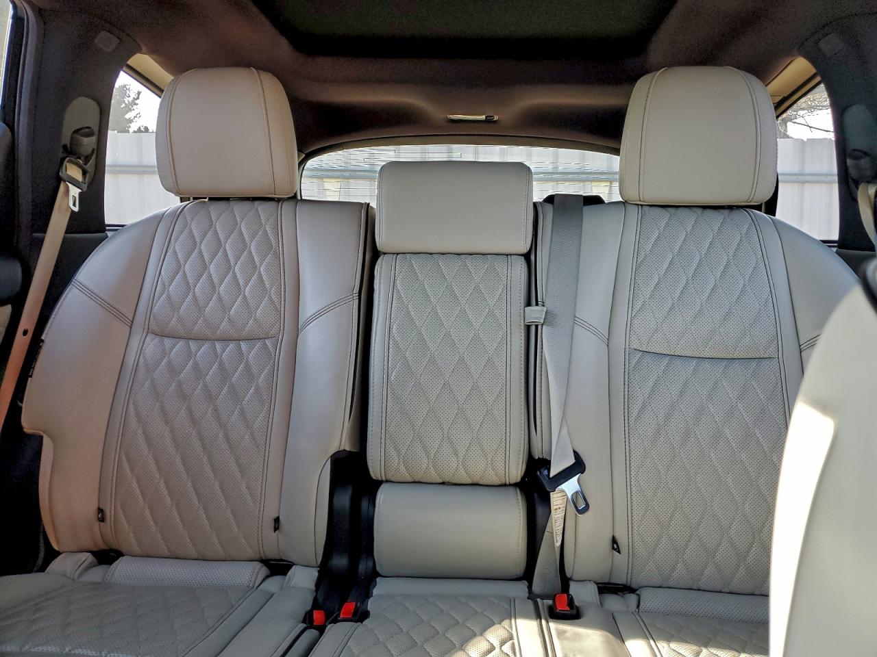 INFINITI Qx Luxe Image 13