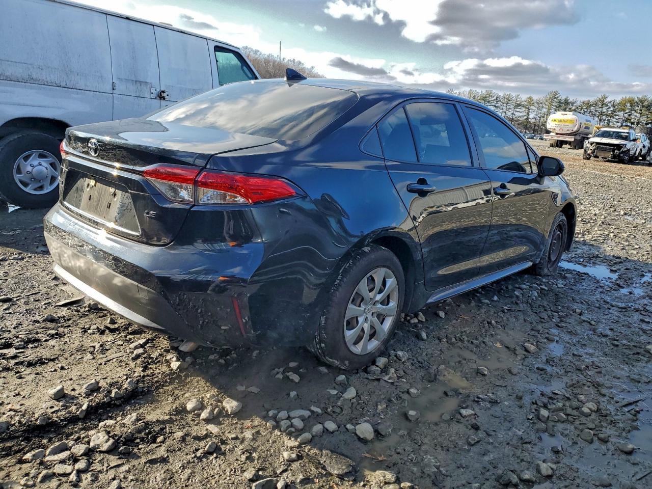 Toyota Corolla Le Image 12