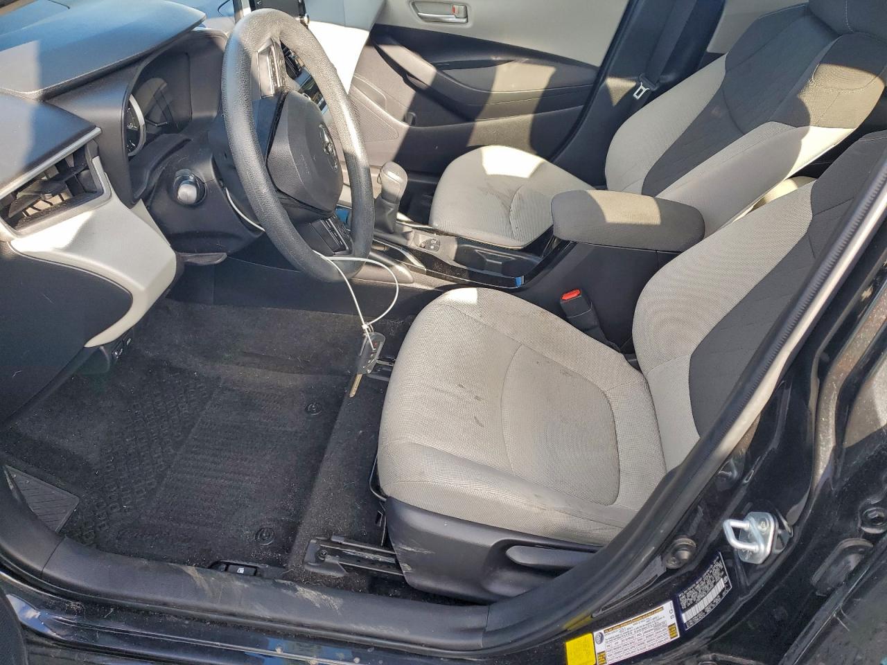 Toyota Corolla Le Image 9