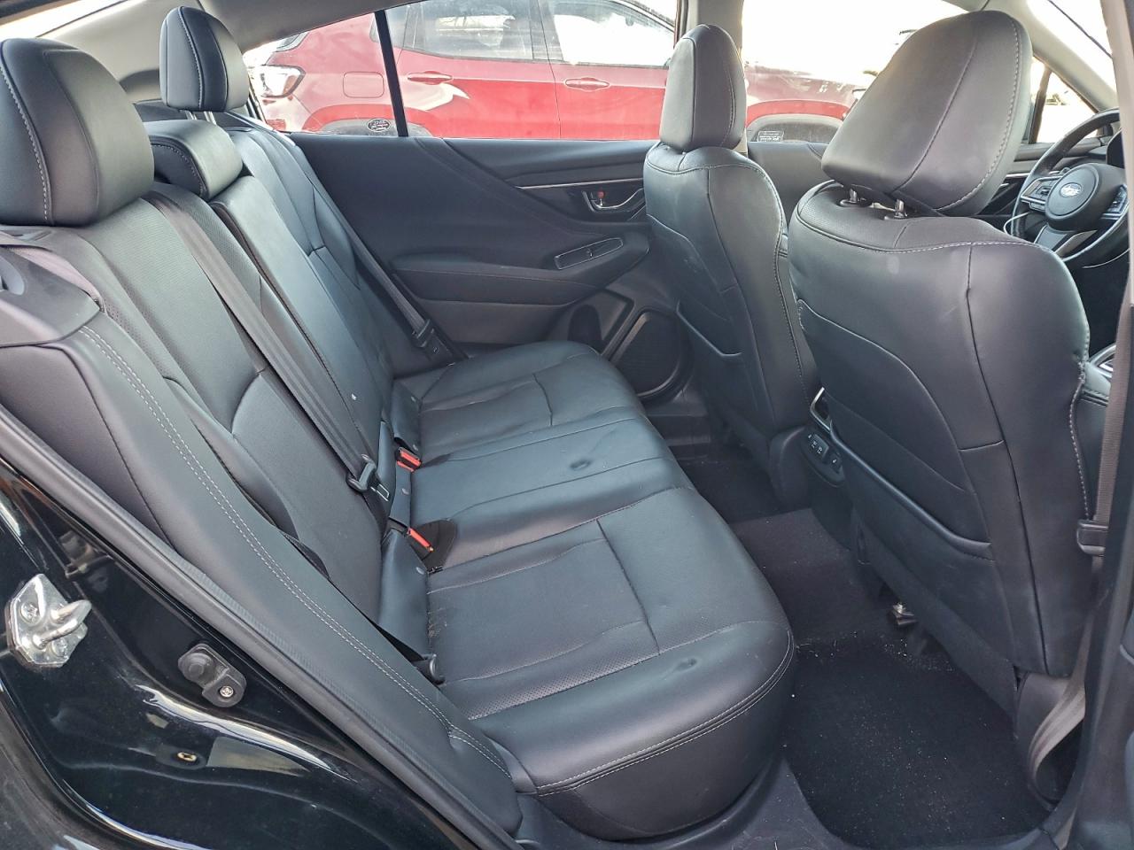 Subaru Legacy Limited Image 9