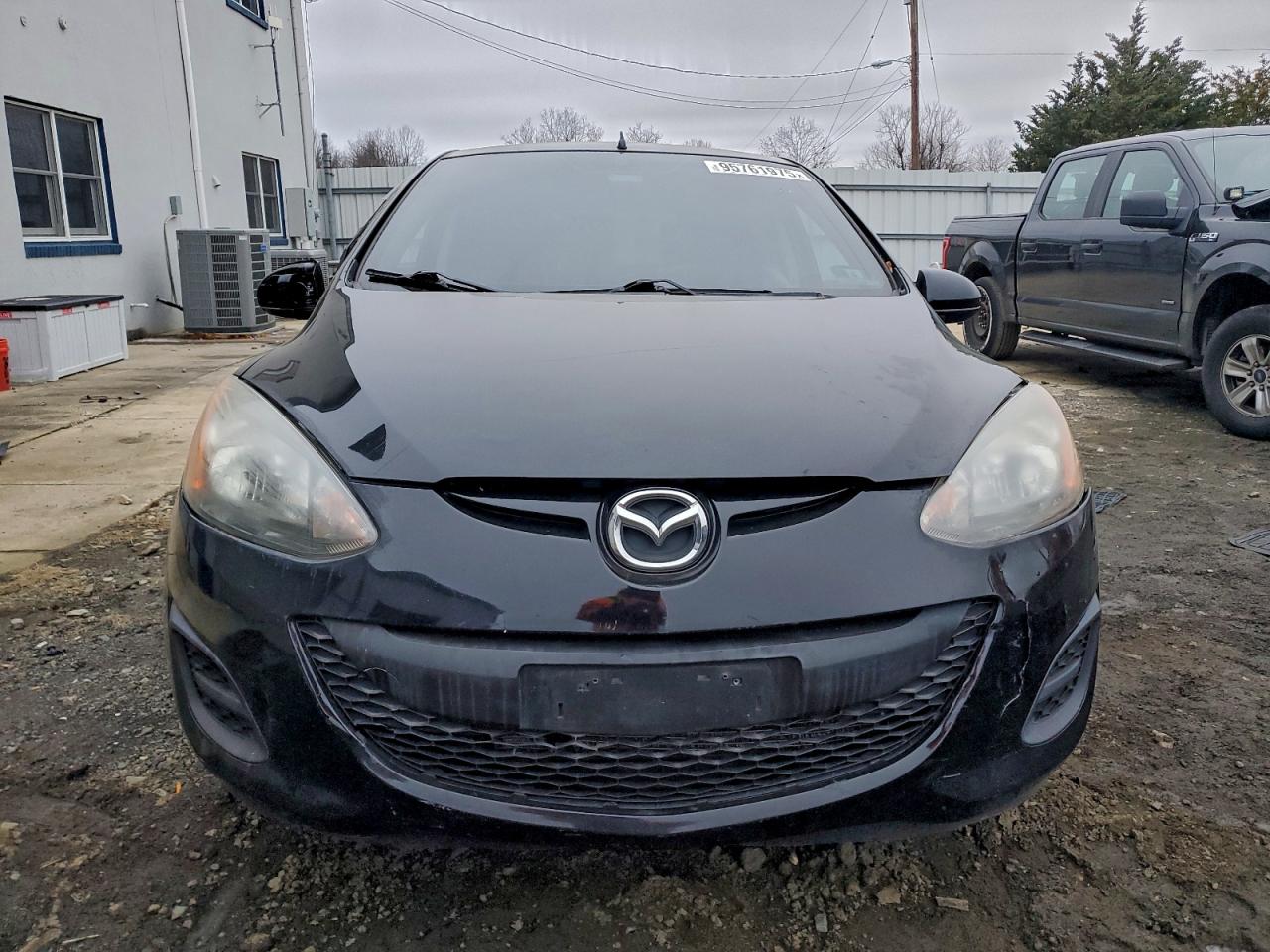 Mazda 2 Image 8