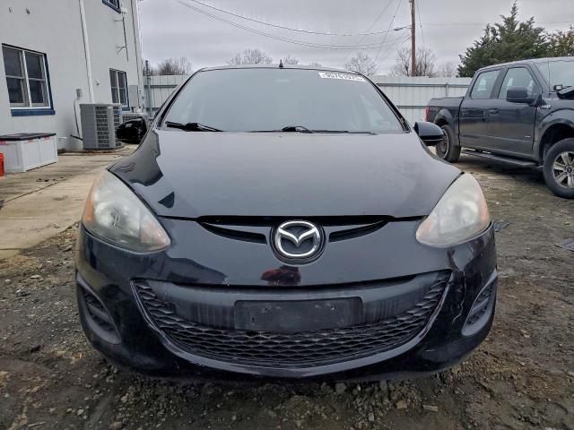 Mazda 2 Image 8