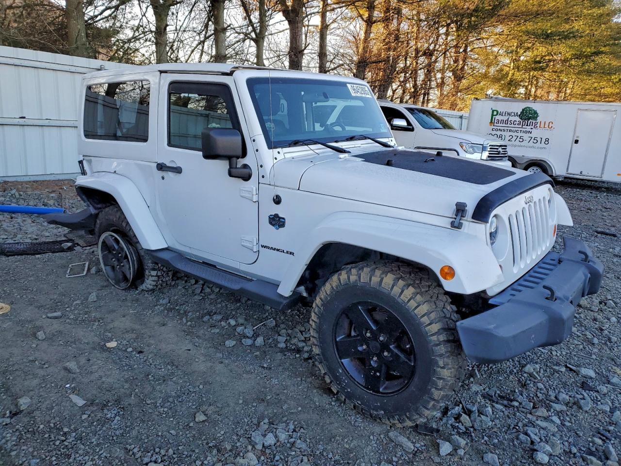 Jeep Wrangler Sahara Image 10