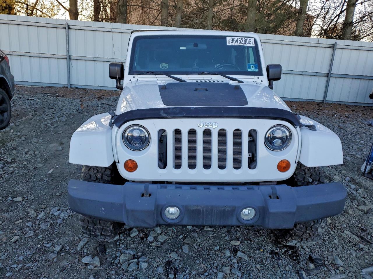 Jeep Wrangler Sahara Image 3