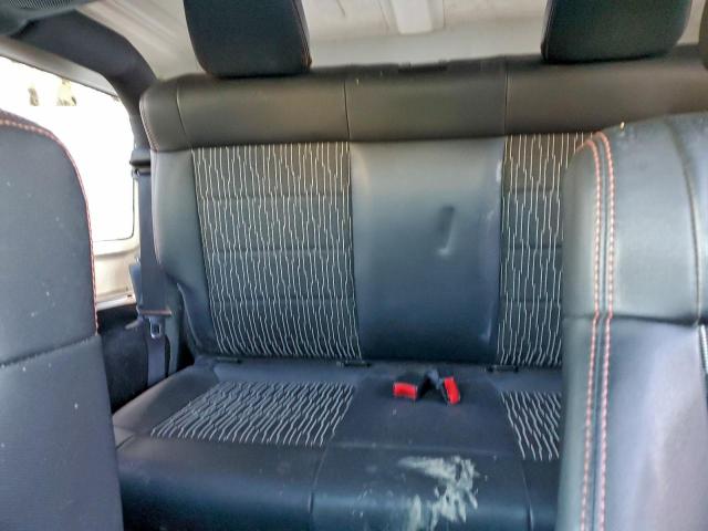 Jeep Wrangler Sahara Image 11