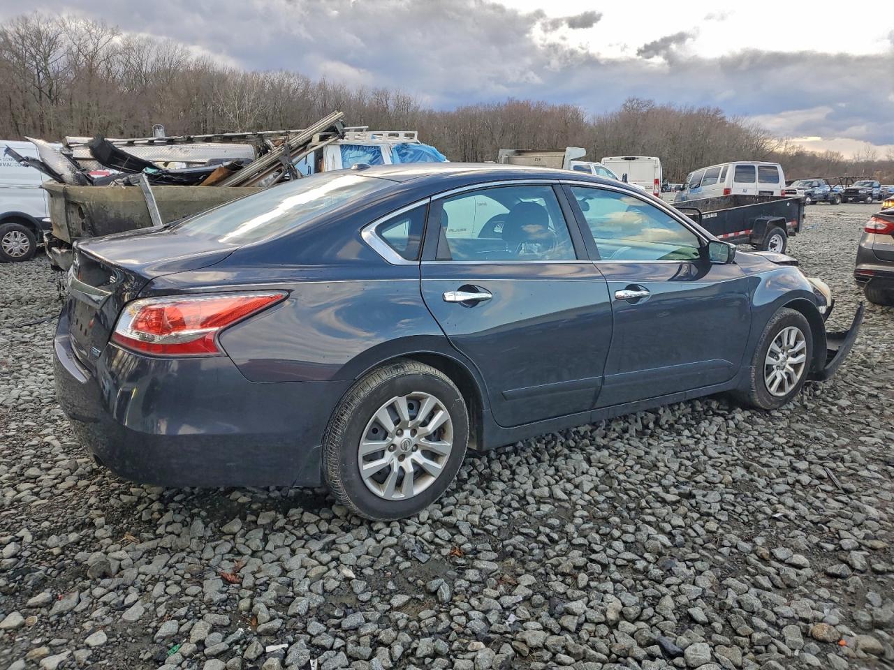 Nissan Altima 2.5 Image 6