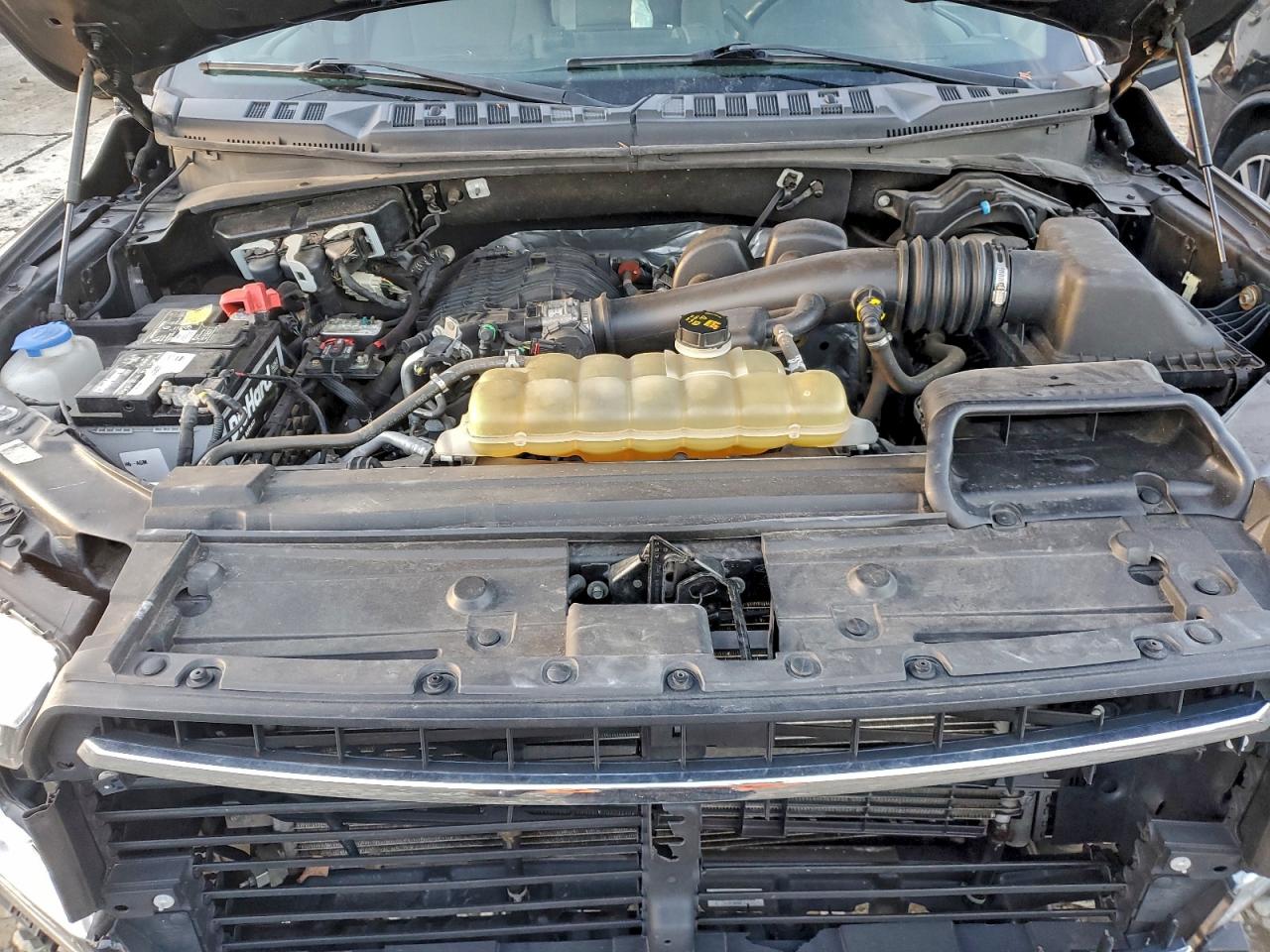 Ford F-150 Super Cab Image 11