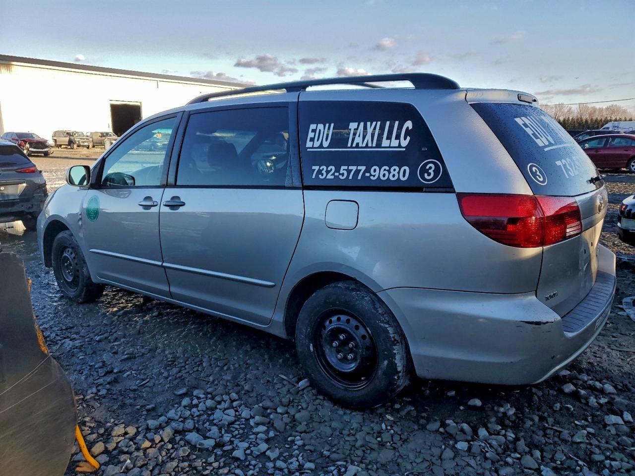 Toyota Sienna Xle Image 9