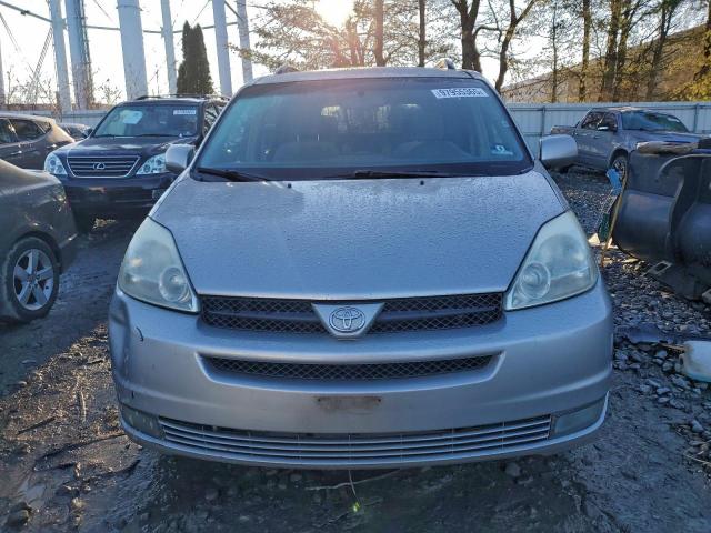 Toyota Sienna Xle Image 11