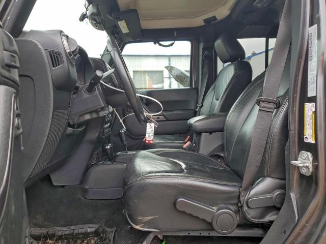 Jeep Wrangler Sahara Image 3