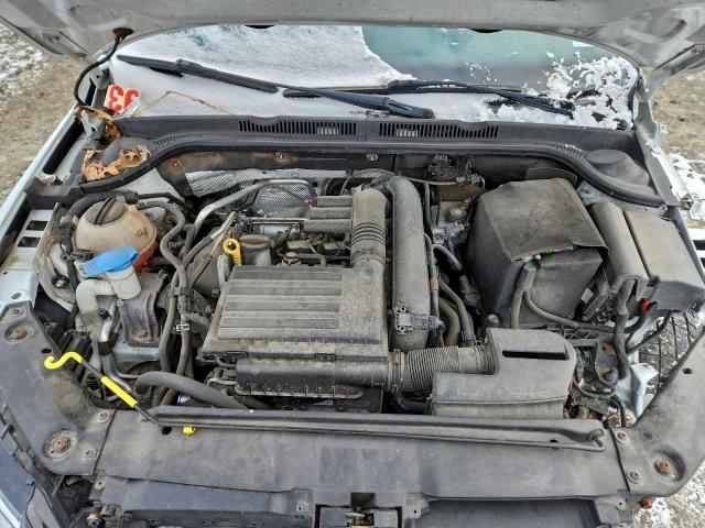 Volkswagen Jetta S Image 10