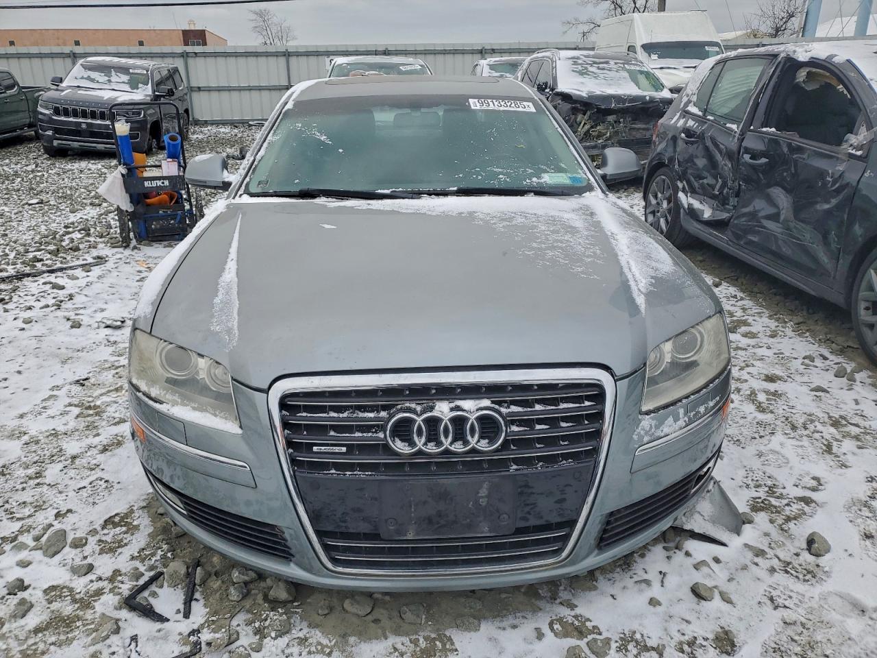 Audi A8 L Quattro Image 9