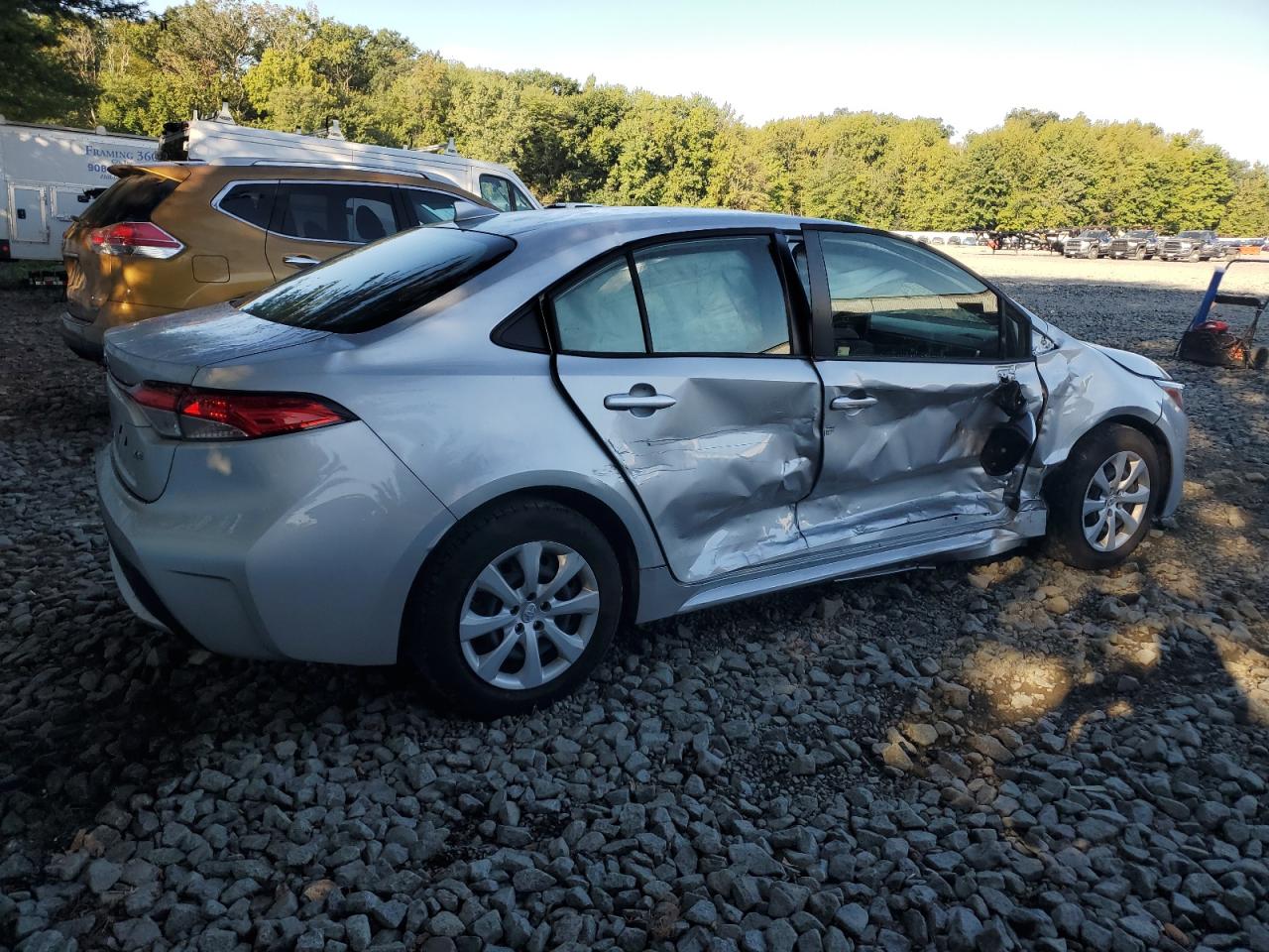 Toyota Corolla Le Image 2