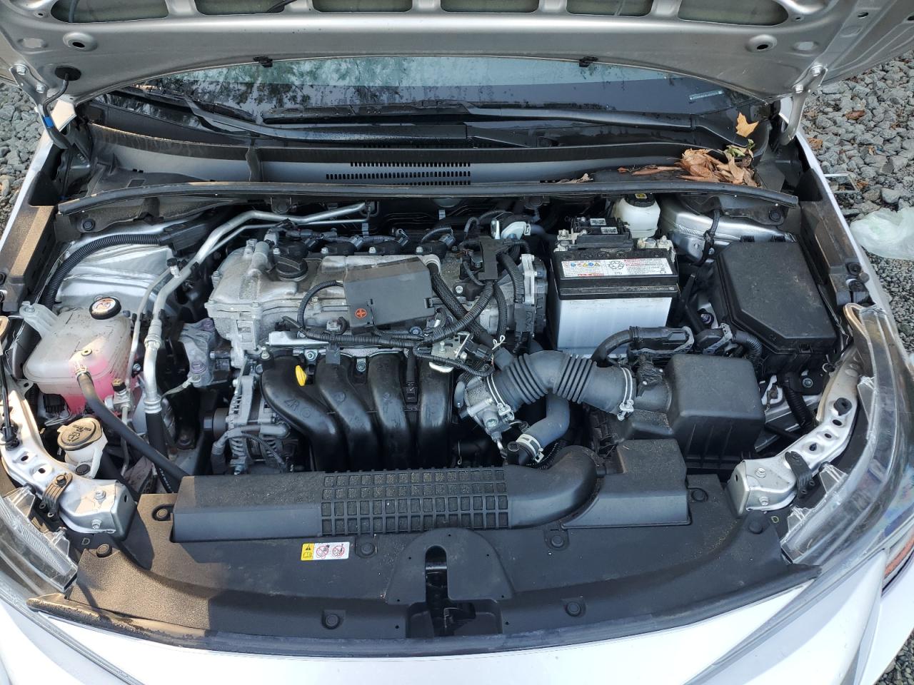 Toyota Corolla Le Image 9