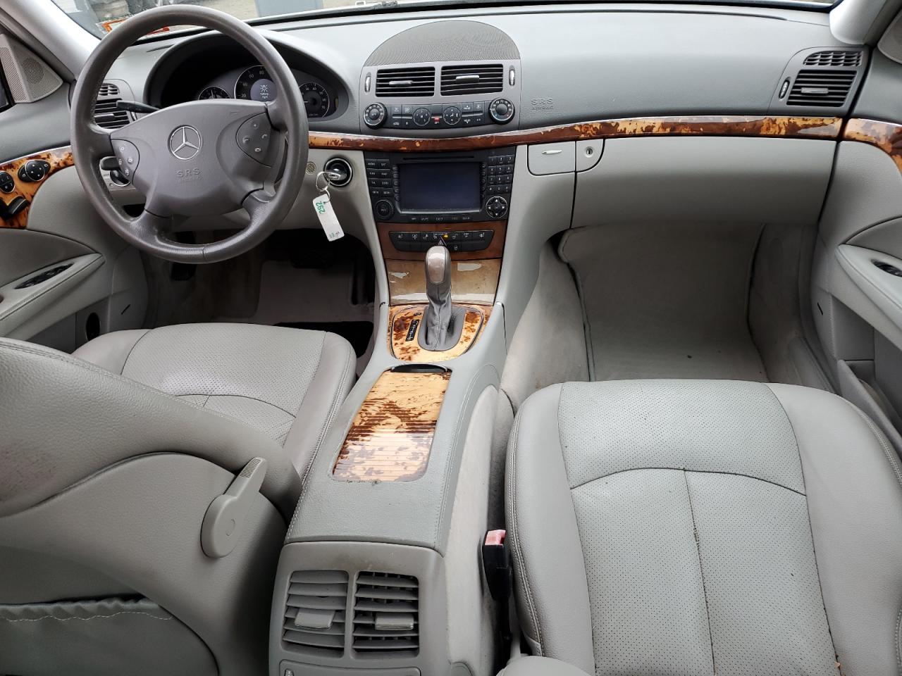 Mercedes-Benz E-Class 320 4matic Image 6