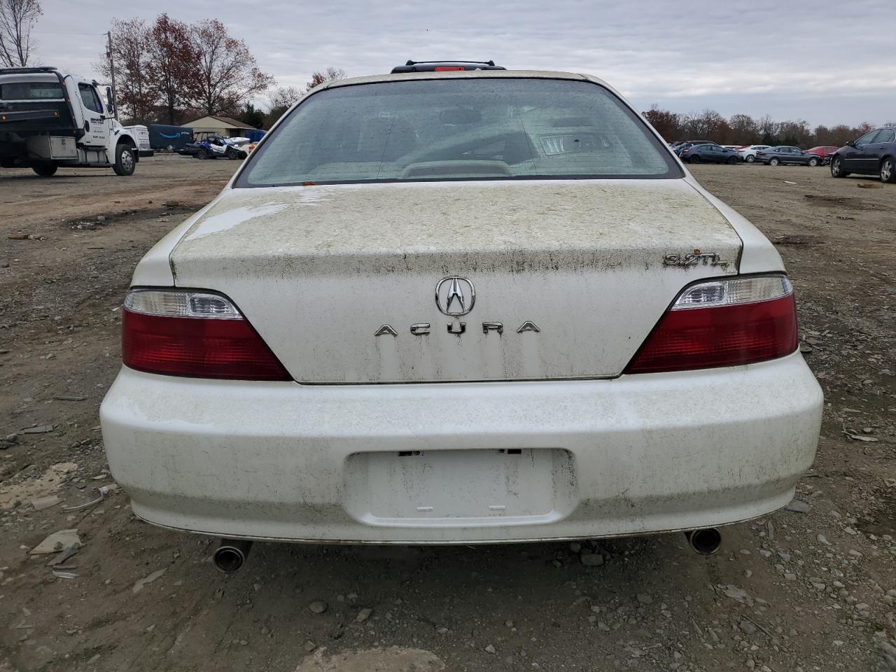 Acura TL Image 8