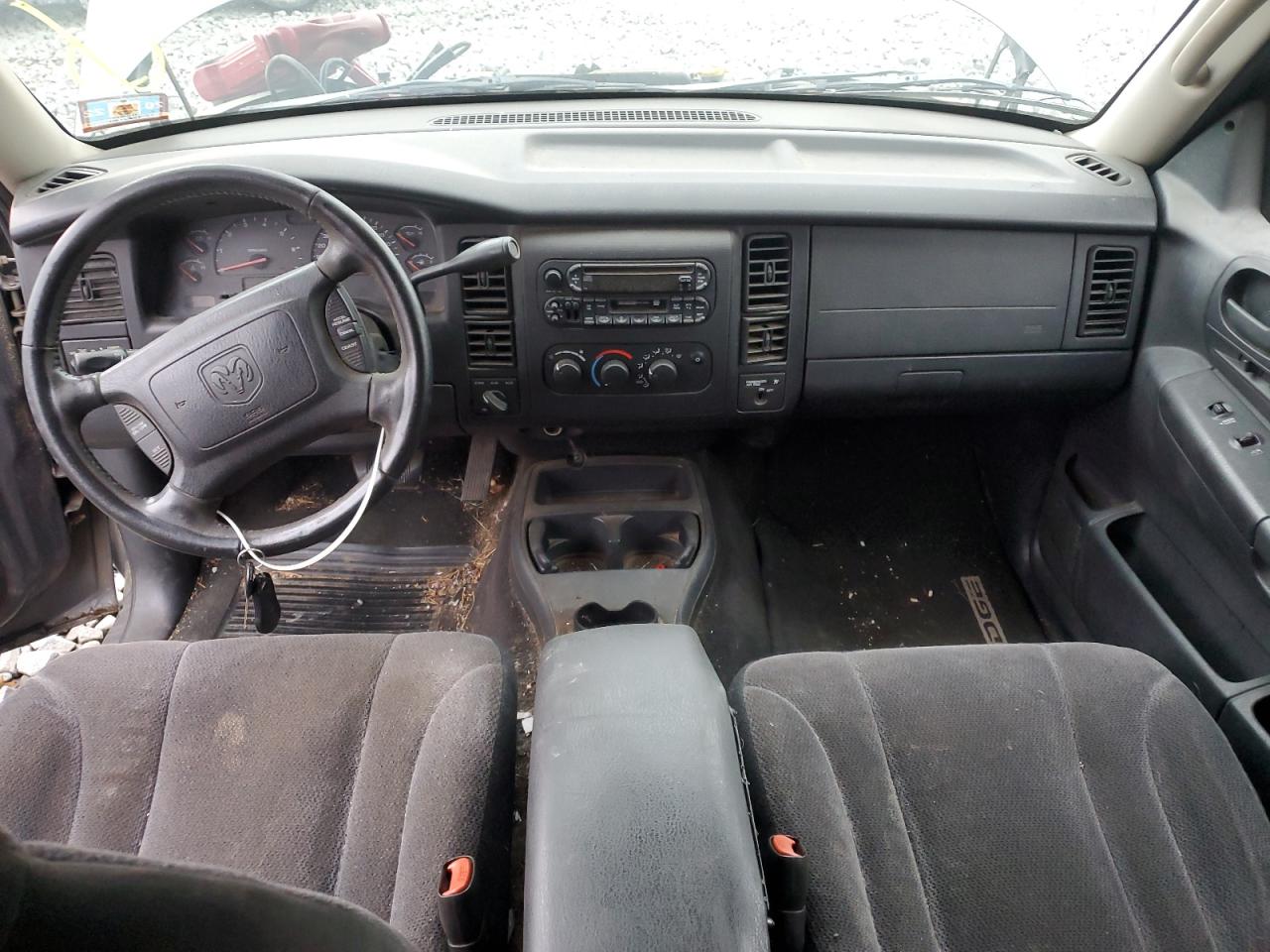 Dodge Dakota Sport Image 3