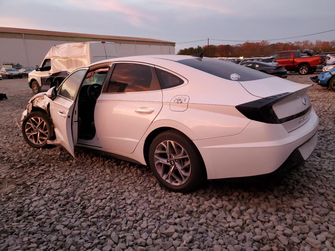 Hyundai SONATA Sel Image 2