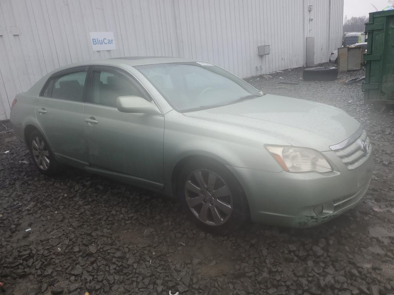 Toyota Avalon Xl Image 4